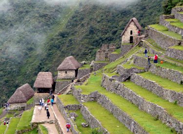 Tour a Machu Picchu en Carro - 2 días - 12